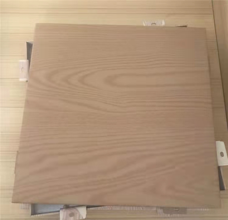 生態(tài)木皮鋁單板